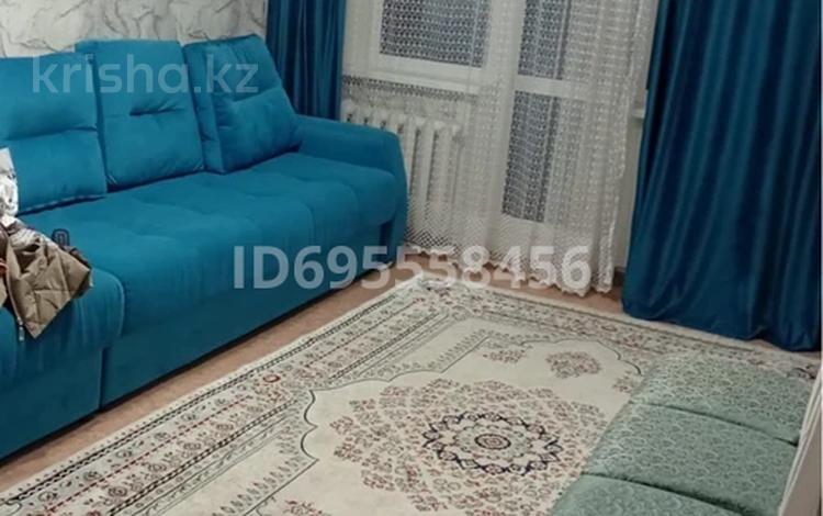 2-комнатная квартира · 48 м² · 2/5 этаж, Майкудук, 12й микрорайон 42 за 120 000 ₸ в Караганде, Алихана Бокейханова р-н — фото 2