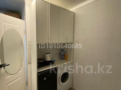 1-комнатная квартира · 10 м² · 2/5 этаж, Джумалиева 80 — Қазыбек би джумалиева за 11.5 млн 〒 в Алматы, Алмалинский р-н