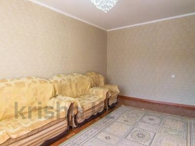 3-бөлмелі пәтер, 70 м², 5/5 қабат, мкр Аксай-4 92 — Саина, бағасы: 40.9 млн 〒 в Алматы, Ауэзовский р-н