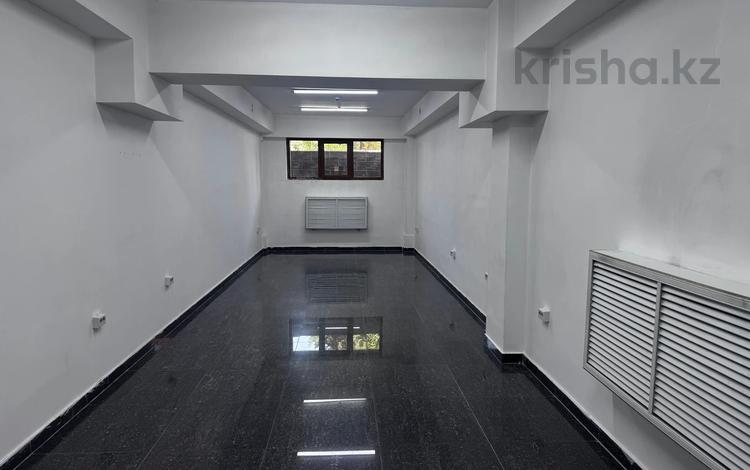 Свободное назначение, образование, кабинеты и рабочие места · 33 м² за 210 000 ₸ в Алматы, Наурызбайский р-н — фото 2