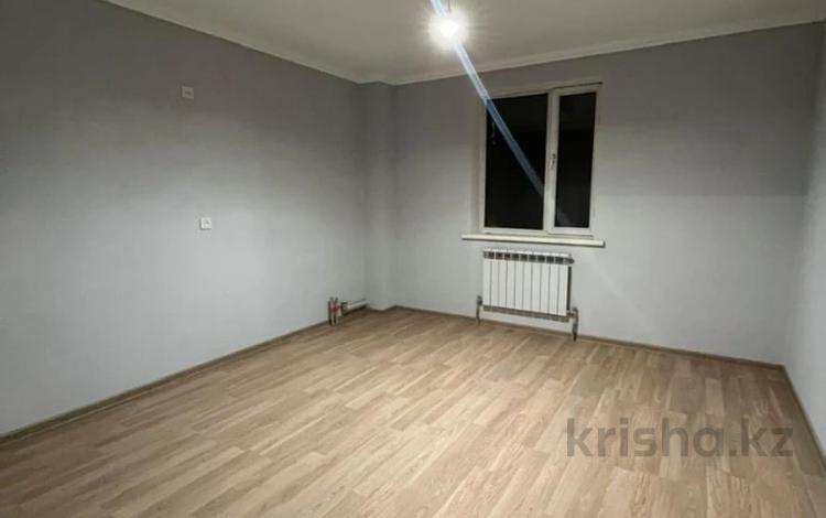 1-комнатная квартира, 36 м², 2/5 этаж, мкр Кокжиек