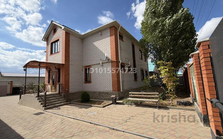 Отдельный дом · 6 комнат · 274.4 м² · 10 сот., Тулпар 3 — Вдоль трассы первая линяя за 75 млн ₸ в Актобе, жилой массив Акжар-2 — фото 2