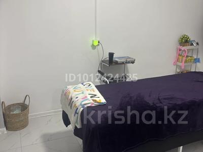 Еркін, кеңселер, дүкендер мен бутиктер, білім орталықтары · 51.8 м², бағасы: 15 млн ₸ в Атырау, мкр. Алмагуль