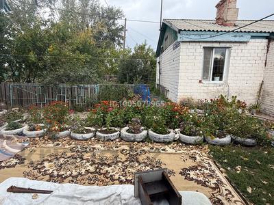 Үйдің бір бөлігі · 3 бөлме · 48 м² · 6 сот., Етекбай би 2/1 — Большая школа, бағасы: 7 млн 〒 в заводском