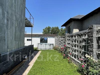 Отдельный дом · 5 комнат · 500 м² · 7 сот., мкр Нур Алатау — Школа Тамос за 330 млн 〒 в Алматы, Бостандыкский р-н