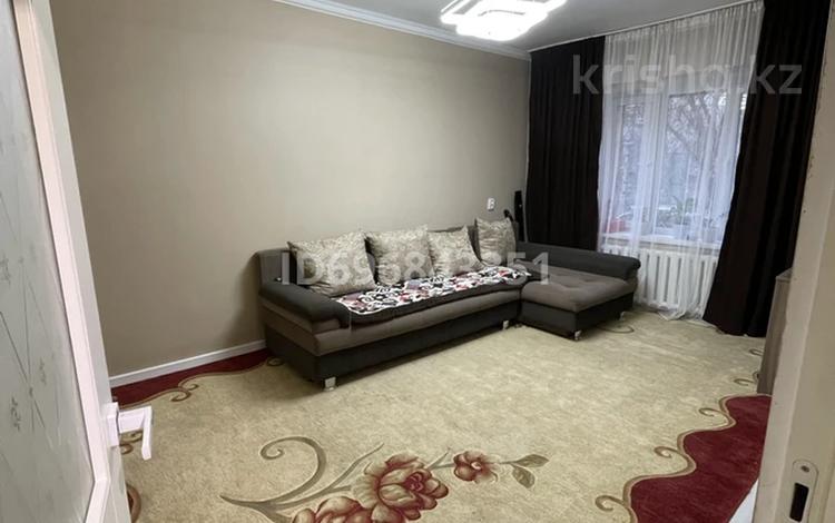 2-комнатная квартира, 54 м², 1/5 этаж помесячно, мкр Жетысу-4 10