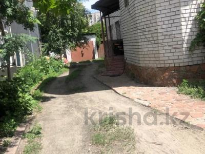 Отдельный дом · 5 комнат · 295.5 м² · 6 сот., Засядко 80а за 87 млн 〒 в Семее