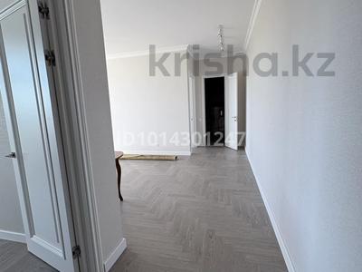 2-бөлмелі пәтер · 63 м² · 3/17 қабат, Райымбек батыр 2, бағасы: 400 000 ₸ в Астане, Сарайшык р-н