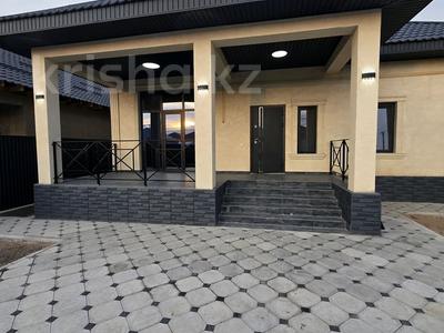 Отдельный дом · 5 комнат · 200 м² · 5 сот., Абылайхана 198 за 35 млн 〒 в Каскелене