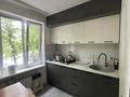 3-бөлмелі пәтер · 60 м² · 2/5 қабат, Самал-3 ш/а., Достык 103/11 — Кажмухана, бағасы: 68 млн ₸ в Алматы, Медеуский р-н