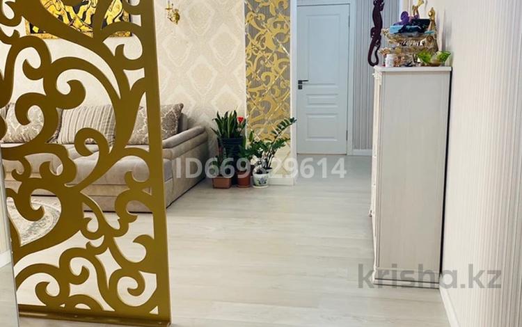 2-комнатная квартира · 63 м² · 7/9 этаж, Акжайык-Тулиметова 85 за 30 млн ₸ в Шымкенте — фото 2