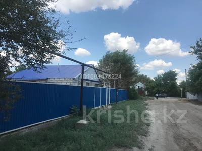 Отдельный дом · 3 комнаты · 65 м² · 10 сот., Трудовая 77 — Около джамбульской 140, северная часть города за 11 млн 〒 в Аксае