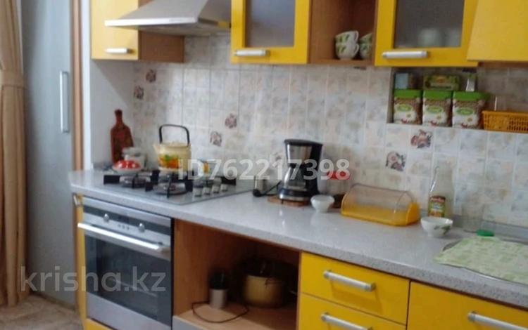2-комнатная квартира · 63 м² · 2/3 этаж, Азаттык 15 за 35 млн ₸ в Атырау — фото 7