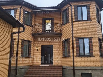 Отдельный дом · 12 комнат · 471 м² · 8 сот., Карева 127 за 250 млн 〒 в Уральске