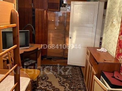 2-бөлмелі пәтер · 45 м² · 4 қабат, мкр Михайловка , Аманжолова 6, бағасы: 17 млн ₸ в Караганде, Казыбек би р-н