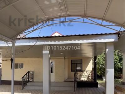 Отдельный дом · 5 комнат · 120 м² · 8 сот., мкр Самал-3, Самал-3 ш/а.Сағынбек Юсупова 91 за 65 млн ₸ в Шымкенте, Абайский р-н