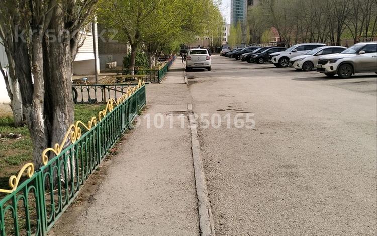 1-комнатная квартира · 42 м² · 6/10 этаж, мкр 12 16 И за 120 000 〒 в Актобе — фото 9