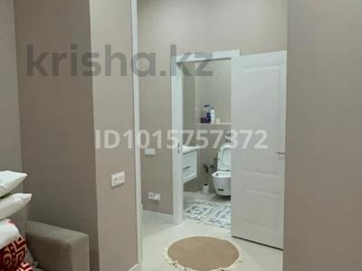 1-комнатная квартира · 40 м² · 1/15 этаж, Ахмет Байтурсынулы (Нурлы жол) 61 — Нурлы Жол (новый вокзал) за 15 000 ₸ в Астане, Алматы р-н