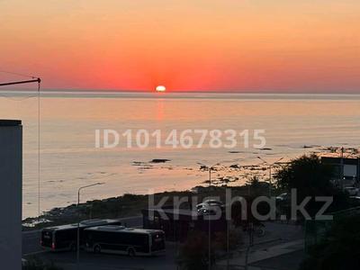 3-бөлмелі пәтер · 100 м² · 5/5 қабат, 15-ш/а. 49, бағасы: 32 млн ₸ в Актау, 15-й мкр
