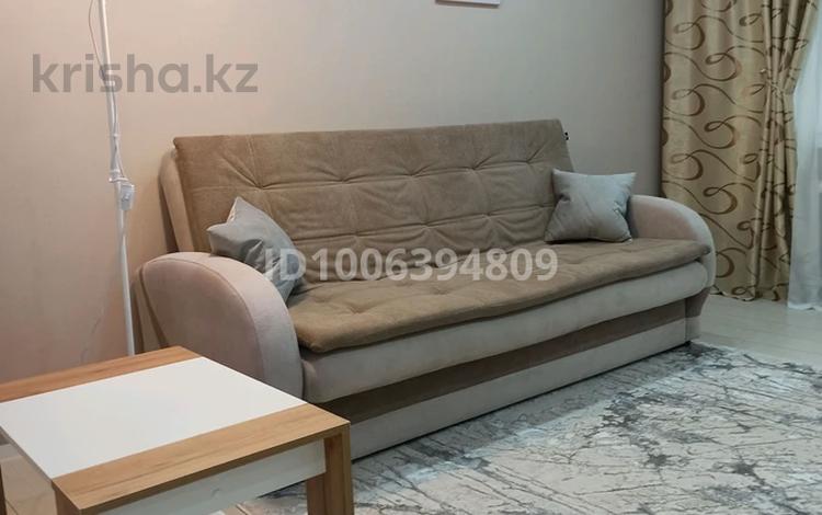 2-комнатная квартира · 56 м² · 2/5 этаж, мкр Северо-Восток 39 — ТД Астана за 260 000 〒 в Уральске — фото 2