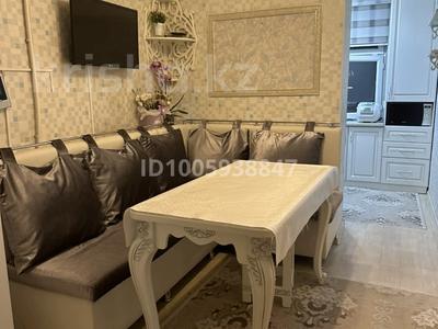 4-бөлмелі пәтер · 90 м² · 4/4 қабат, Бауыржан Момышулы 17 — Угол улиц Иляева и Момышулы, бағасы: 35 млн ₸ в Шымкенте, Туран р-н