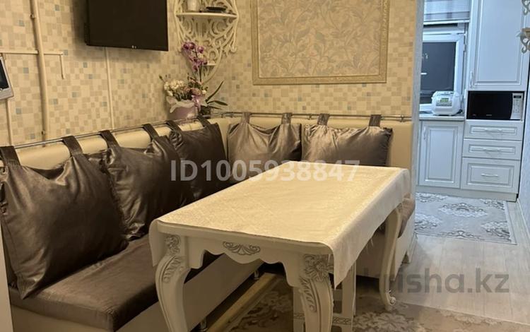 4-бөлмелі пәтер · 90 м² · 4/4 қабат, Бауыржан Момышулы 17 — Угол улиц Иляева и Момышулы, бағасы: 35 млн ₸ в Шымкенте, Туран р-н — фото 6