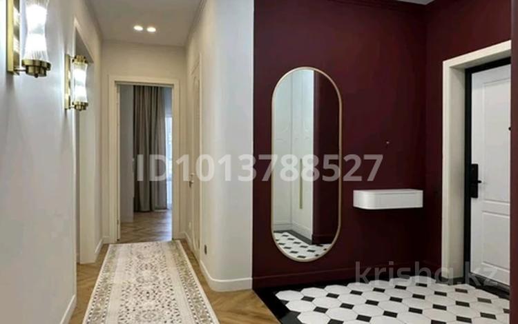 4-комнатная квартира · 92 м² · 8/9 этаж, Улы Дала 28 за 75 млн ₸ в Астане, Нура р-н — фото 32
