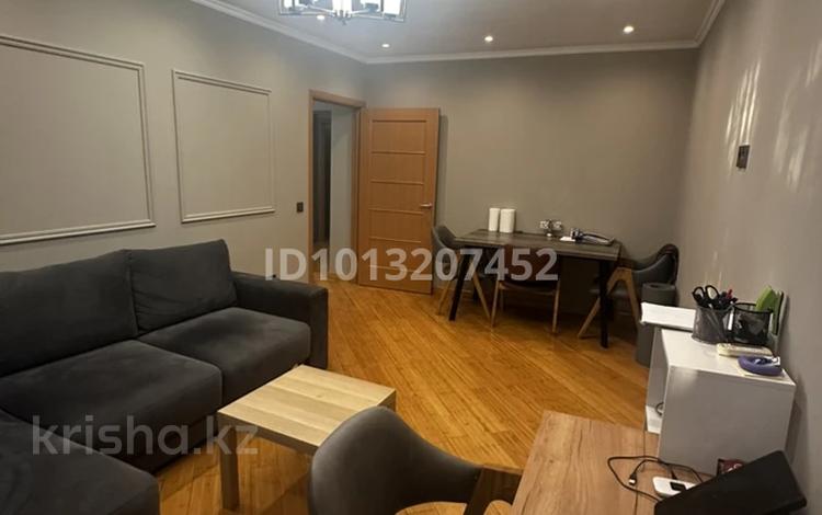 3-комнатная квартира · 75 м² · 2/4 этаж, Проспект Абылай хана 104 — Аблайхана-Шевченко за 93 млн ₸ в Алматы — фото 2