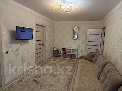 3-комнатная квартира · 48 м² · 5/5 этаж, мкр Юго-Восток, Гапеева за 18 млн ₸ в Караганде, Казыбек би р-н