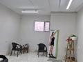 Свободное назначение, офисы, магазины и бутики, склады, салоны красоты, фитнес и спорт, медцентры и аптеки, образование, развлечения, конференц-залы, кабинеты и рабочие места, студии · 100 м² за 200 000 〒 в Актау, 38-й мкр — фото 3