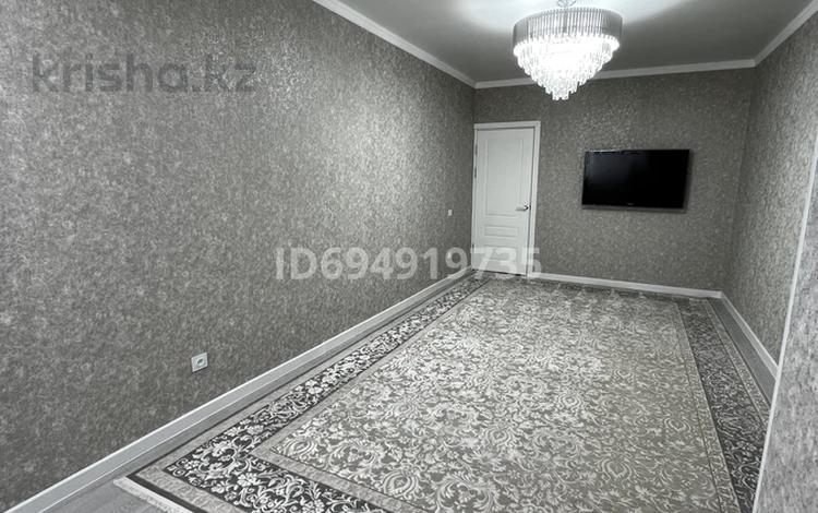 2-комнатная квартира · 67 м² · 5/9 этаж, 28-й мкр 18 за 19.5 млн ₸ в Актау — фото 2