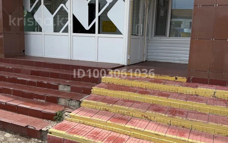 Еркін, кеңселер, дүкендер мен бутиктер, сұлулық салондары, медорталықтар мен дәріханалар, білім орталықтары, кабинеттер және жұмыс орындары · 150 м², бағасы: 375 000 〒 в  — фото 2