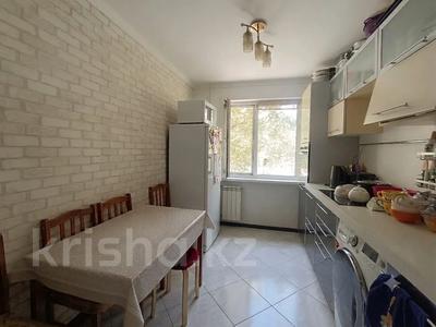 3-комнатная квартира · 65 м² · 2/9 этаж, Естая 142 за 33 млн ₸ в Павлодаре