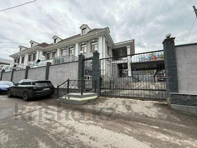 Свободное назначение, офисы, магазины и бутики, салоны красоты, фитнес и спорт, медцентры и аптеки, образование, развлечения, конференц-залы, кабинеты и рабочие места, студии · 4000 м² за 31 млн 〒 в Алматы, Медеуский р-н