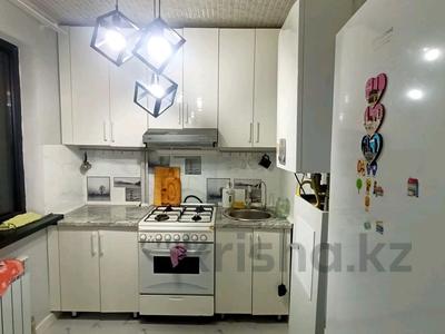 3-бөлмелі пәтер · 60 м² · 1/5 қабат, РЕСПУБЛИКА — КАЛДАЯКОВА, бағасы: 200 000 ₸ в Шымкенте, Аль-Фарабийский р-н
