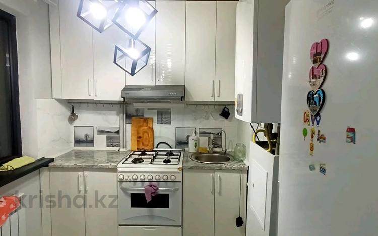 3-бөлмелі пәтер · 60 м² · 1/5 қабат, РЕСПУБЛИКА — КАЛДАЯКОВА, бағасы: 200 000 ₸ в Шымкенте, Аль-Фарабийский р-н — фото 2