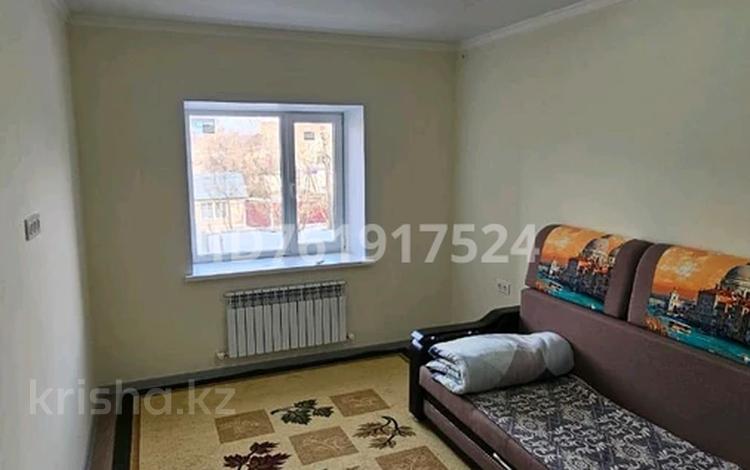 1-комнатная квартира · 48 м² · 2/6 этаж, Скоробогатова 67/2 за 180 000 ₸ в Уральске — фото 2