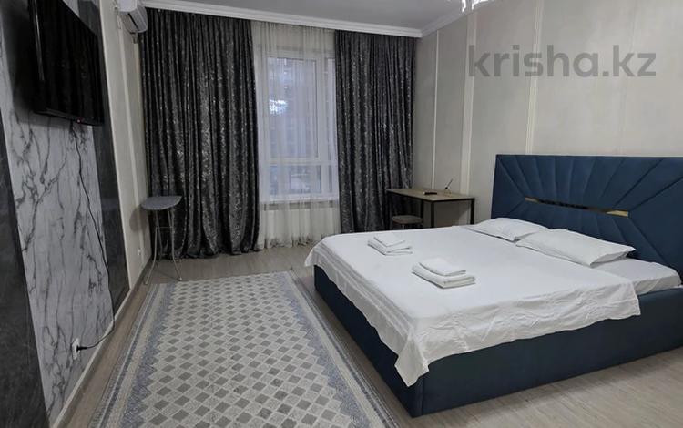 1-комнатная квартира · 56 м² · 3 этаж, мкр Нурсат 2, Назарбаева за 18 000 ₸ в Шымкенте, Каратауский р-н — фото 2