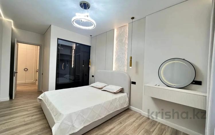 2-комнатная квартира · 55 м² · 3/12 этаж, Егизбаева — Каныша Сатпаева за 330 000 ₸ в Алматы, Бостандыкский р-н — фото 2