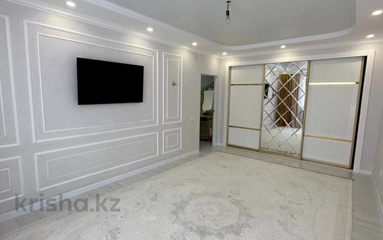 2-комнатная квартира · 64 м² · 4/6 этаж, 38-й мкр, 38 мкрн 8 за 17.9 млн ₸ в Актау — фото 2