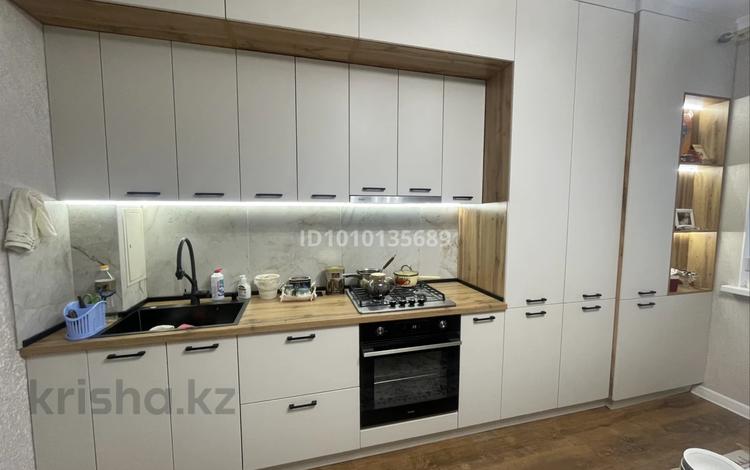 1-комнатная квартира · 62 м² · 2/5 этаж, мкр. Алтын орда, Батыс 2 9/5 к1 за 31.5 млн ₸ в Актобе — фото 2