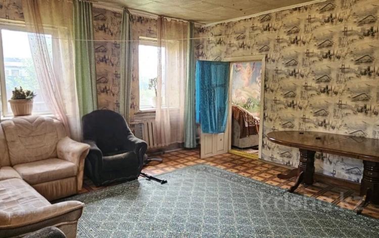 Жеке үй · 4 бөлме · 100 м² · 5 сот., Комарова, бағасы: 11 млн ₸ в Усть-Каменогорске — фото 3