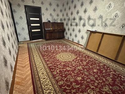 2-бөлмелі пәтер · 43 м² · 4/5 қабат, 6 мкр 14, бағасы: ~ 8.2 млн ₸ в Темиртау