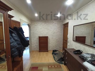 4-комнатная квартира · 82 м² · 9/9 этаж, Шакарима — Центр за 33 млн 〒 в Семее