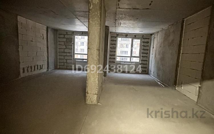 2-комнатная квартира, 52 м², 4 этаж, Жандосова 94А за 28.8 млн 〒 в Алматы, Бостандыкский р-н — фото 2