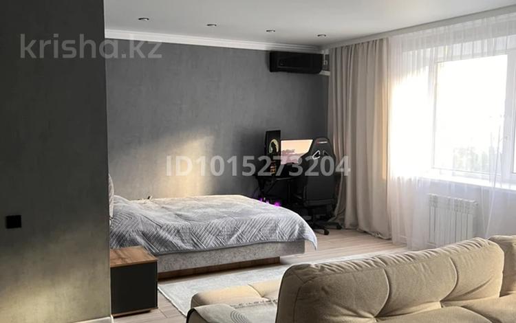 1-комнатная квартира · 50 м² · 6/9 этаж, Бородина 111 за 32.5 млн ₸ в Костанае — фото 2