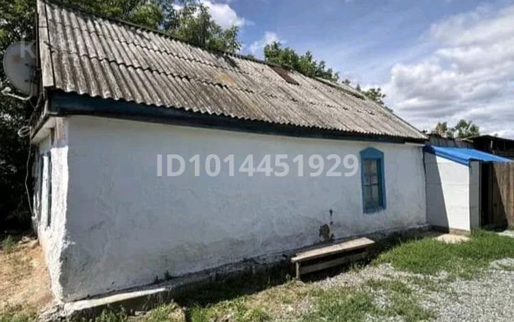Жеке үй · 3 бөлме · 60 м² · 16 жүзд., Макажанова 96/1 — На главной улице поселка, бағасы: 8 млн ₸ в Ленинском — фото 2