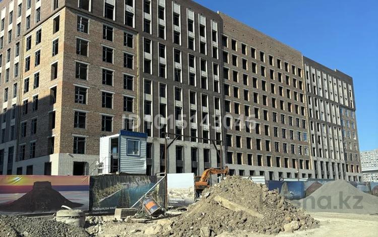 3-комнатная квартира · 96 м² · 6/9 этаж, Шамши Калдаяков 53 за 45 млн ₸ в Астане, Сарайшык р-н — фото 2