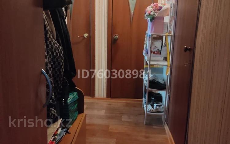 2-комнатная квартира · 45 м² · 2/5 этаж, Майкудук, 13й микрорайон 39 за 11.1 млн ₸ в Караганде, Алихана Бокейханова р-н — фото 2