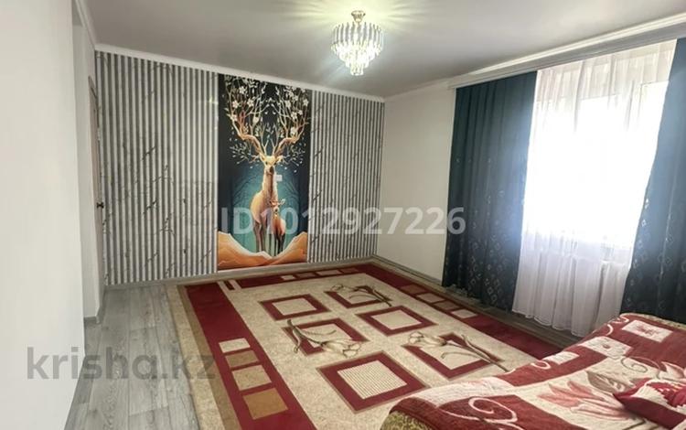 2-бөлмелі пәтер · 52 м² · 5/5 қабат, мкр Карасу 37а — Торговый, бағасы: 100 000 ₸ в Таразе — фото 6